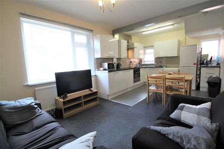 Headingley Mount, Headingley, LS6 3JX, Leeds - Photo 2