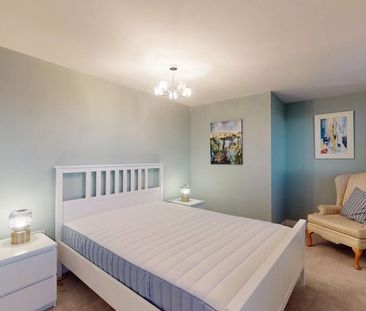 3 bedroom penthouse to rent - Photo 4