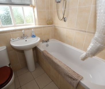 3 Bedroom Detached House, Chester - Photo 5