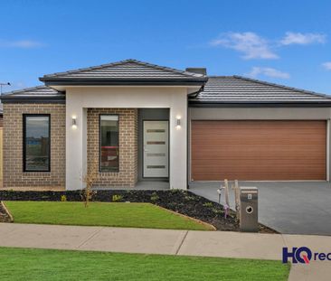 Modern Family Home with Multiple Living Areas - Photo 1