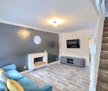 2 bedroom semi-detached house to rent - Photo 2