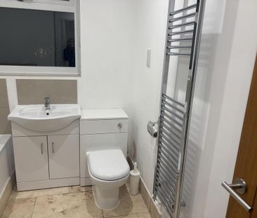 3 bedroom detached bungalow to rent - Photo 5