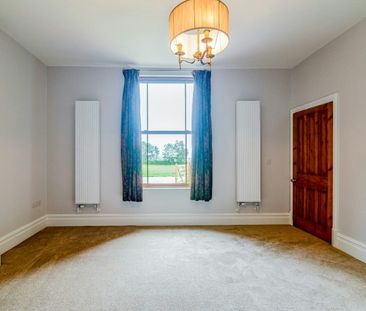 Farm House to rent on - Photo 4