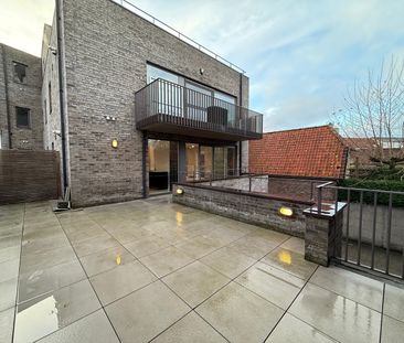 Ruim twee-slaapkamerappartement in het centrum van Tielt. - Foto 2