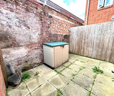 High Street, Fareham - Photo 1