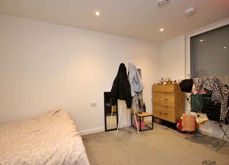 No Old Trafford, M17 - Photo 5