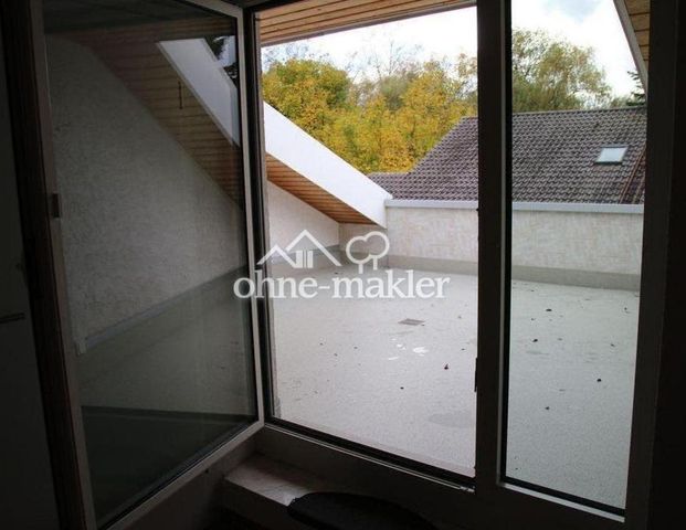 Große Wohnung mit Dachterrasse u. Gartenanteil, zentral und ruhig in Rain - Photo 1