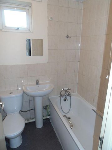 4 bedroom maisonette to rent - Photo 4