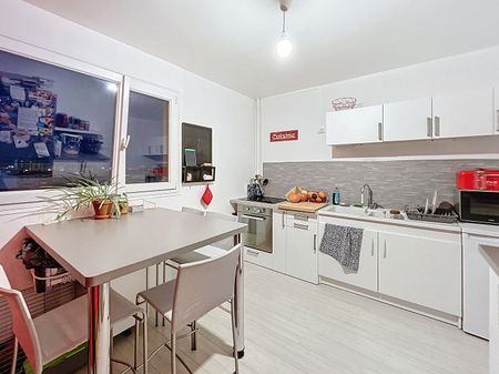 Appartement à louer - REIMS- BOULEVARD ST MARCEAUX - Photo 4