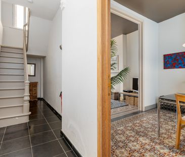 Karaktervolle stadswoning met modern comfort en authentieke ziel - Foto 4