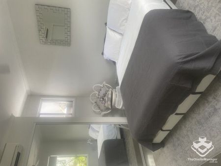 Furnished 4 Bedroom Property - Photo 5