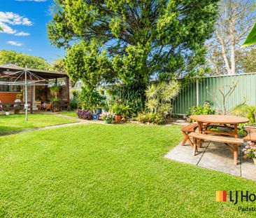 Well-Maintained Family Home in Convenient Padstow Location - Photo 5
