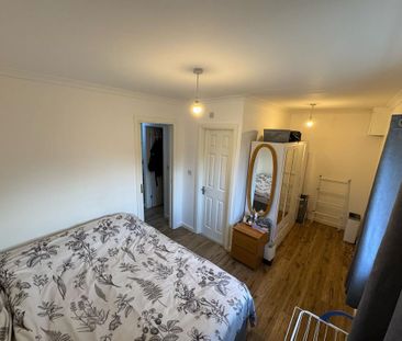 1 bedroom detached house to rent - Photo 3