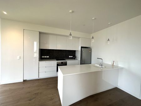 Apartment in Epsom - Photo 4