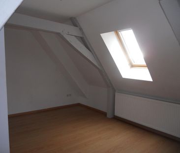 Location Appartement 4 pièces 81m² ST OMER 62500 - Photo 4