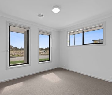 Brand New Modern & Spacious Family Home with Low-Maintenance Living... - Photo 2