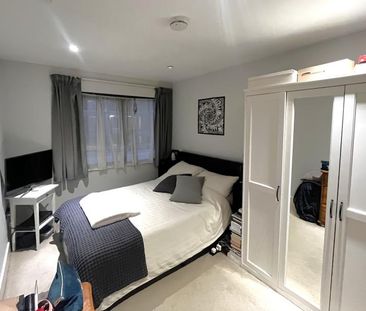 Magna West, West Byfleet, Surrey, KT14 - Photo 5