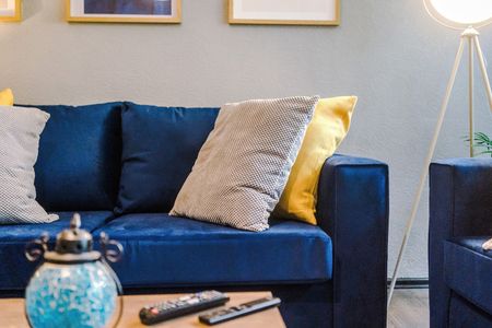 2 Bed Terraced House, Broad Street, M6 - Photo 3