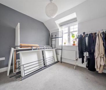 3 bedroom end of terrace house to rent - Photo 2