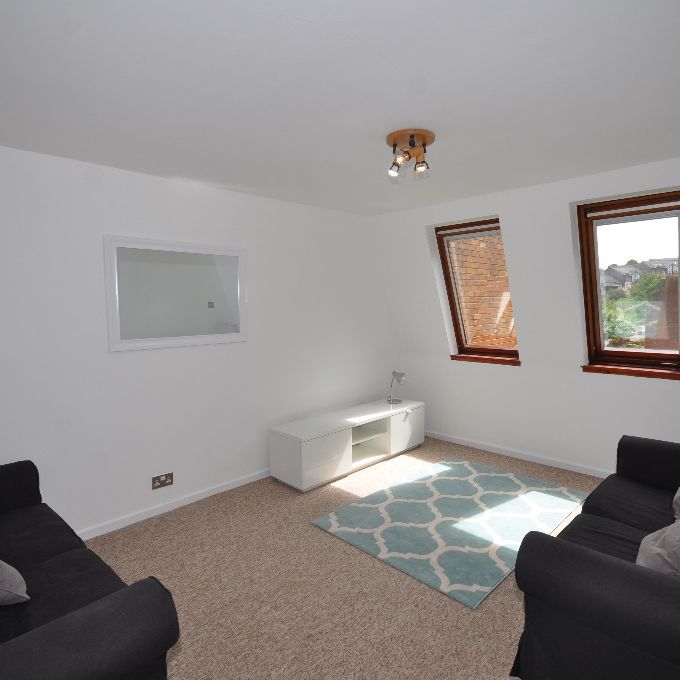 Clarence Gardens - Photo 1