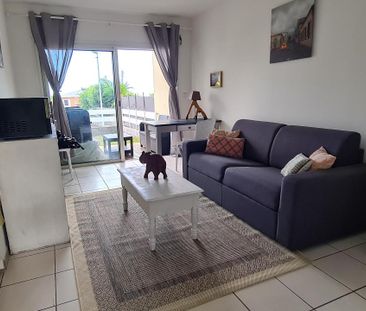 Location Appartement 1 pièce 22m² LE TAMPON 97430 - Photo 2