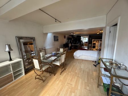 2 Bed Flat, Plantation Wharf, SW11 - Photo 4