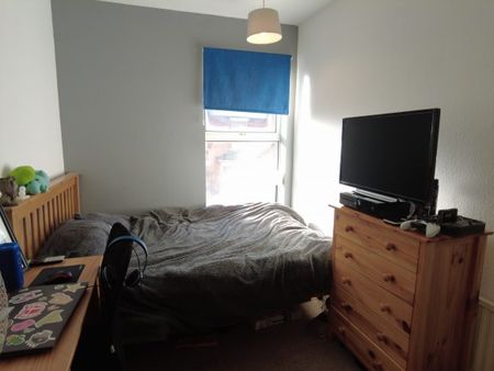 4 Bed - Pennell Street â€“ 4 Bed - Photo 3