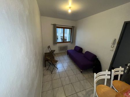 LUNEL Centre - Appartement meublé de 41.02m² - Photo 2