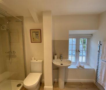 3 bedroom semi-detached house to rent - Photo 6