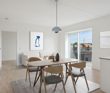 KUN 2 MÅNEDERS DEPOSITUM - Stor 3-værelses beliggende øverst med fr... - Photo 3