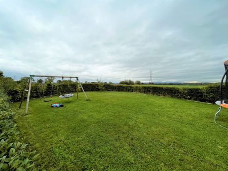 Carter Croft, Preston - Photo 2