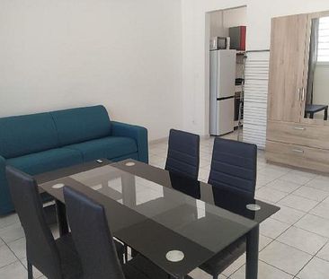 Fort de France - Appartement - F1 - Photo 2