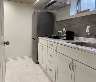 For Lease - 46 Stansbury Crescent Unit# Bsmt Bdrm 2, Toronto, Ontario - Photo 4