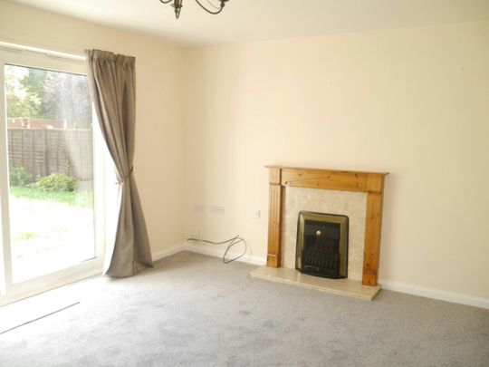 Semi-detached house to rent on - Photo 1
