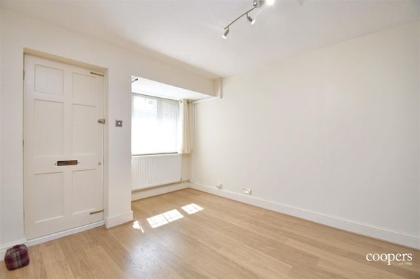 1 bedroom house - mid terrace - Photo 1