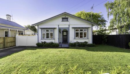 Eastside Villa Charm - Photo 5