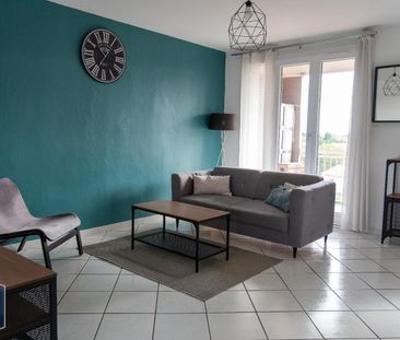 Location Appartement 4 pièces 73m² AVIGNON 84000 - Photo 2