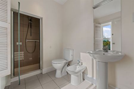 1 Cove Terrace, Sandycove Avenue East, Dun Laoghaire, Co. Dublin, Dublin County, Dublin - Photo 4