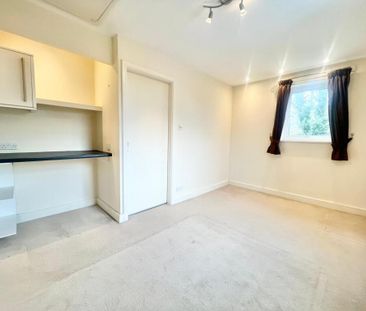 1 bedroom semi-detached house to rent - Photo 3