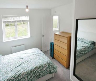 Hanover Court, Hucknall, NG15 - Photo 2