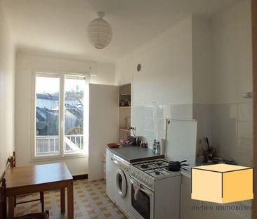 Location Appartement 2 pièces 45m² BELLEY 01300 - Photo 2