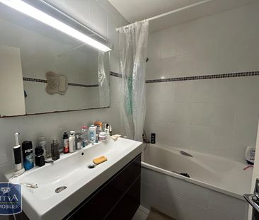 Location Appartement 1 pièce 37m² LA CHAUSSEE ST VICTOR 41260 - Photo 2