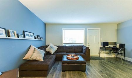 For Lease - 166 Southdale Road Unit# 110, London South, Ontario - Photo 3