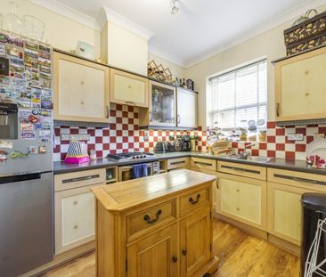 Seven Hills Road, Iver, Buckinghamshire,SL0 - Photo 3