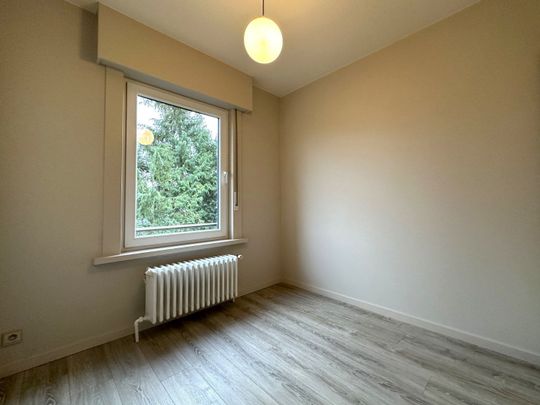 Lichtrijk appartement met drie slaapkamers - Photo 1