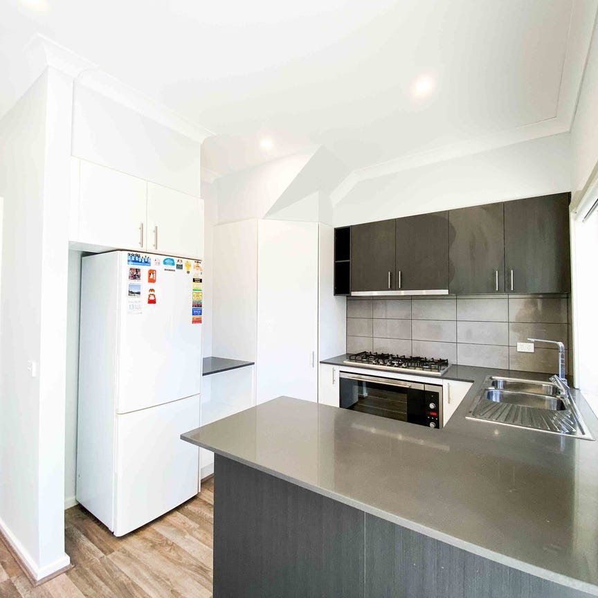 3/5 Cumming Street, Burwood - Photo 1