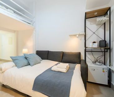 Calle de Iriarte, Madrid, Community of Madrid 28028 - Photo 6