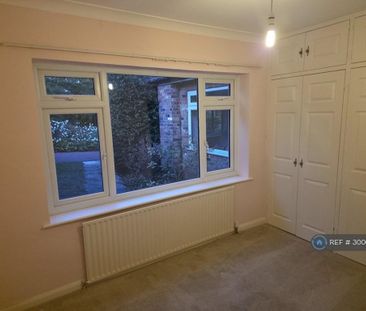 1 bedroom semi-detached house to rent - Photo 1