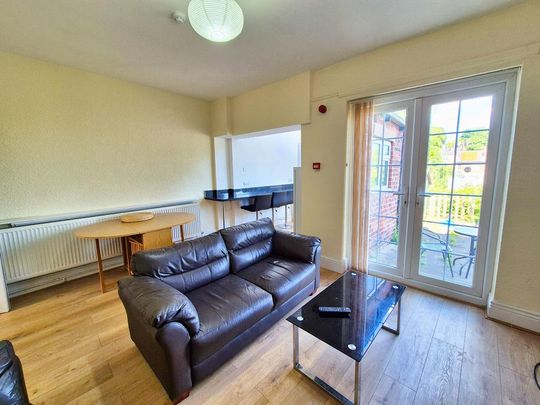 5 bedroom house share to rent - Photo 1