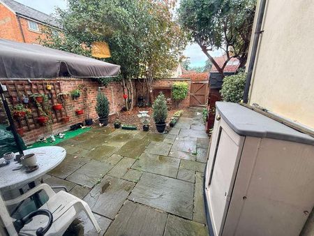 St. Marys Court, Church Street, Newent, GL18 - Photo 5